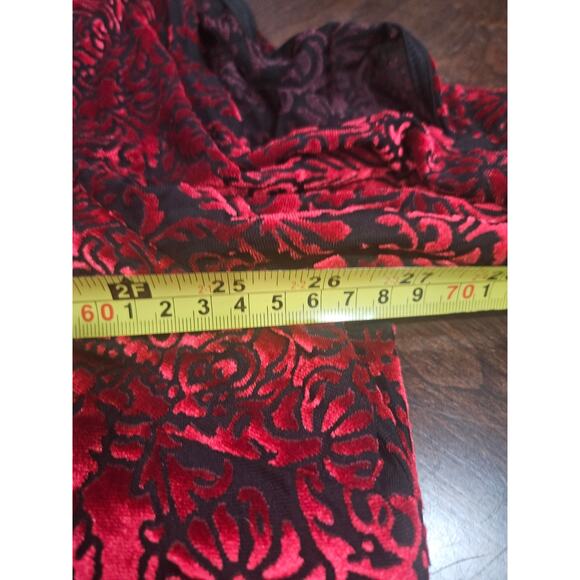 Catherines Red Black Burnout Velvet Goth Romantic Dress 3X 26/28W Ruffle Hem - Picture 4 of 5